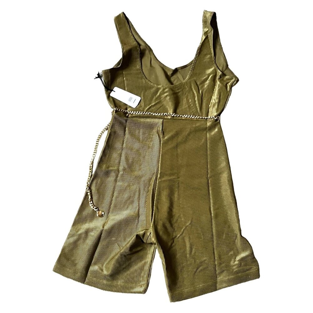 WeWoreWhat NWT Scoop Activewear Bodysuit Sz Small Shimmery Green Chain Belt Acti - Picture 10 of 12